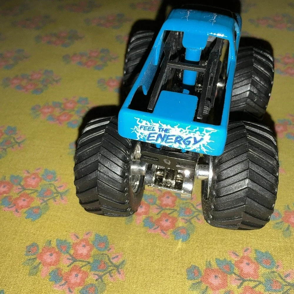 Blue Thunder 1:64 Monster Jam Hot Wheels Monster Truck Rare